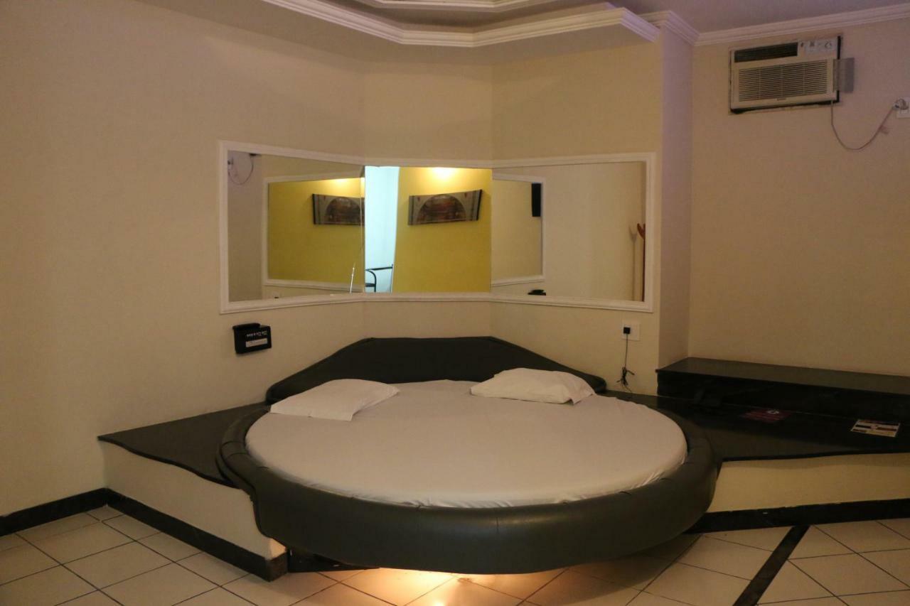 Monte Carlo Inn Montes Claros Exteriér fotografie